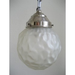 Art Deco hanglamp met  mat glazen bol