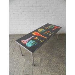 Vintage tegeltafel met 40 tegels en unieke decoratie