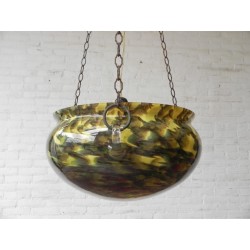 Vintage hanglamp met grote glazen schaal aan kettingen