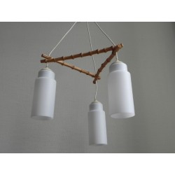 Vintage hanglamp met 3 glazen kappen