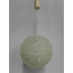 Vintage hanglamp met ronde kunststof bol