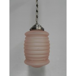 Art Deco hanglamp met roze matglazen kap