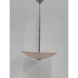 Art Deco hanglamp met roze glazen schaal aan verchroomde pendel