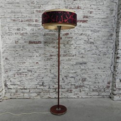 Floor lamp with round shade