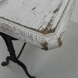Bistrotafel met houten blad op gietijzeren frame, jaren 30 detail