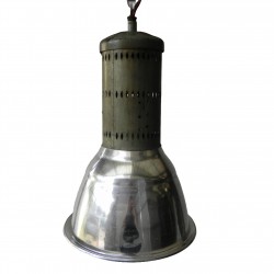 Large industrial pendant lamp