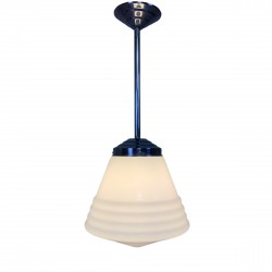 Art Deco hanglamp met opaline kap, jaren 30 brandend