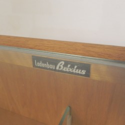 Counter, display case by Ladenbau Brixius, 150 cm long, 1950s detail