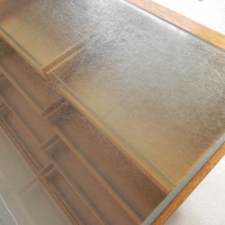 Toonbank, vitrine door ladenbau brixius, 150 cm lang, jaren 50 detail